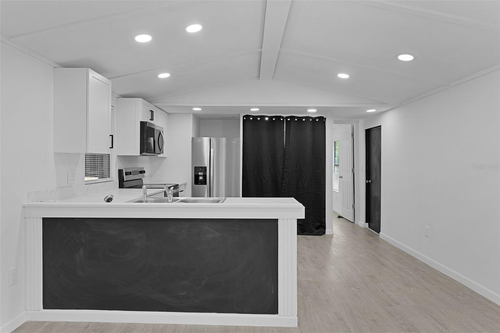 HILLTOP SUB 3 - Residential Lease
