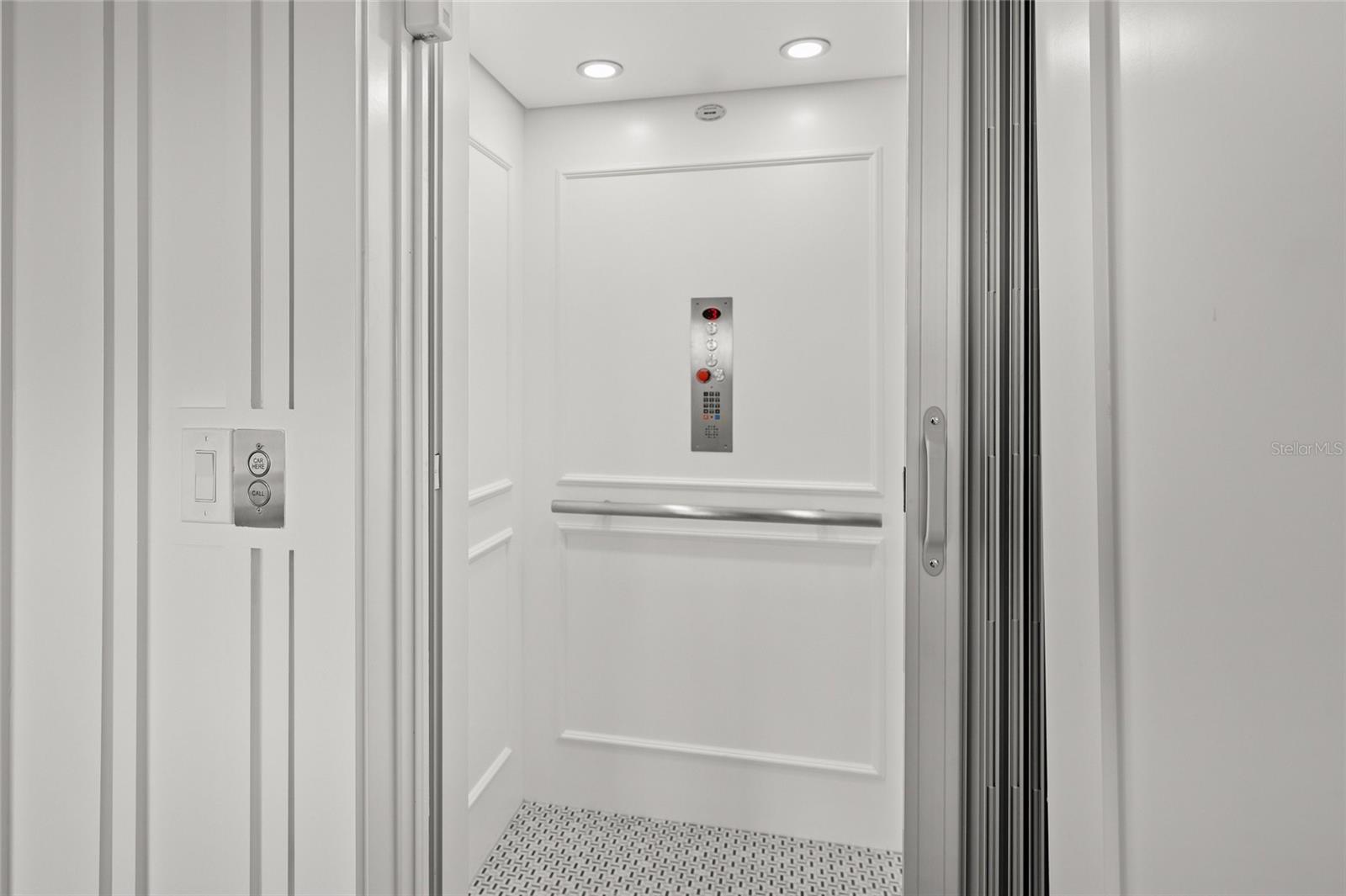 BAY PALMS ADD - Residential Lease