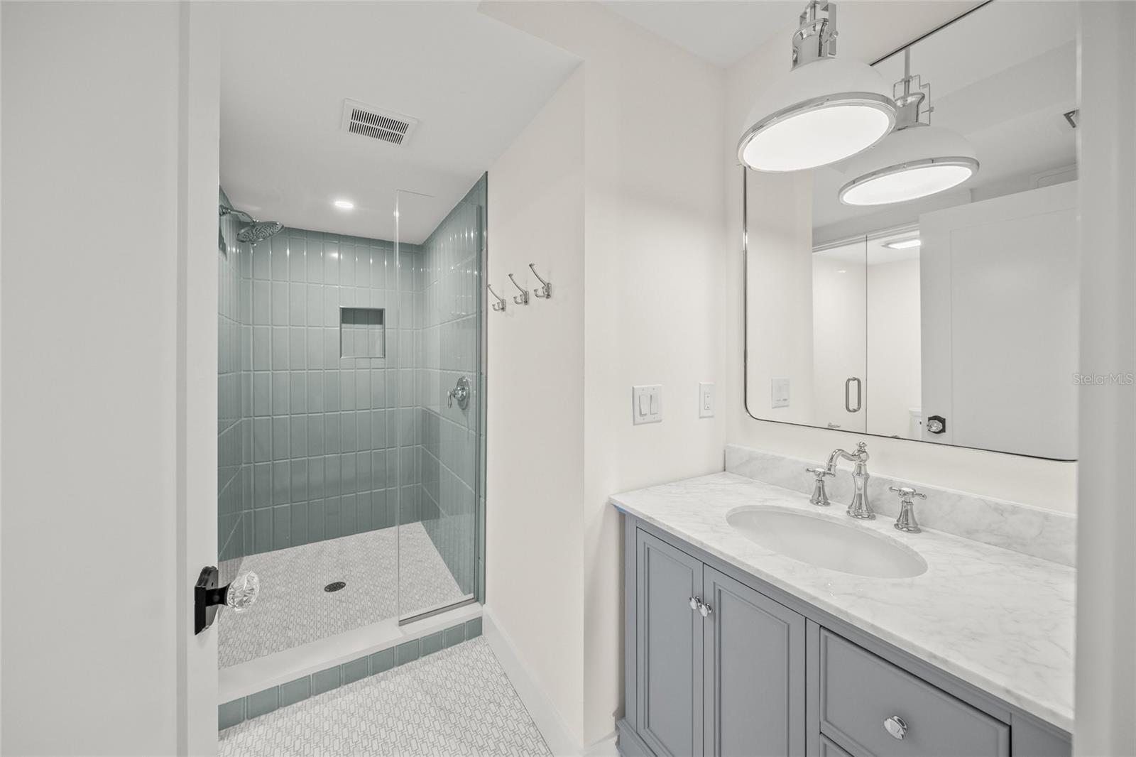 BAY PALMS ADD - Residential Lease