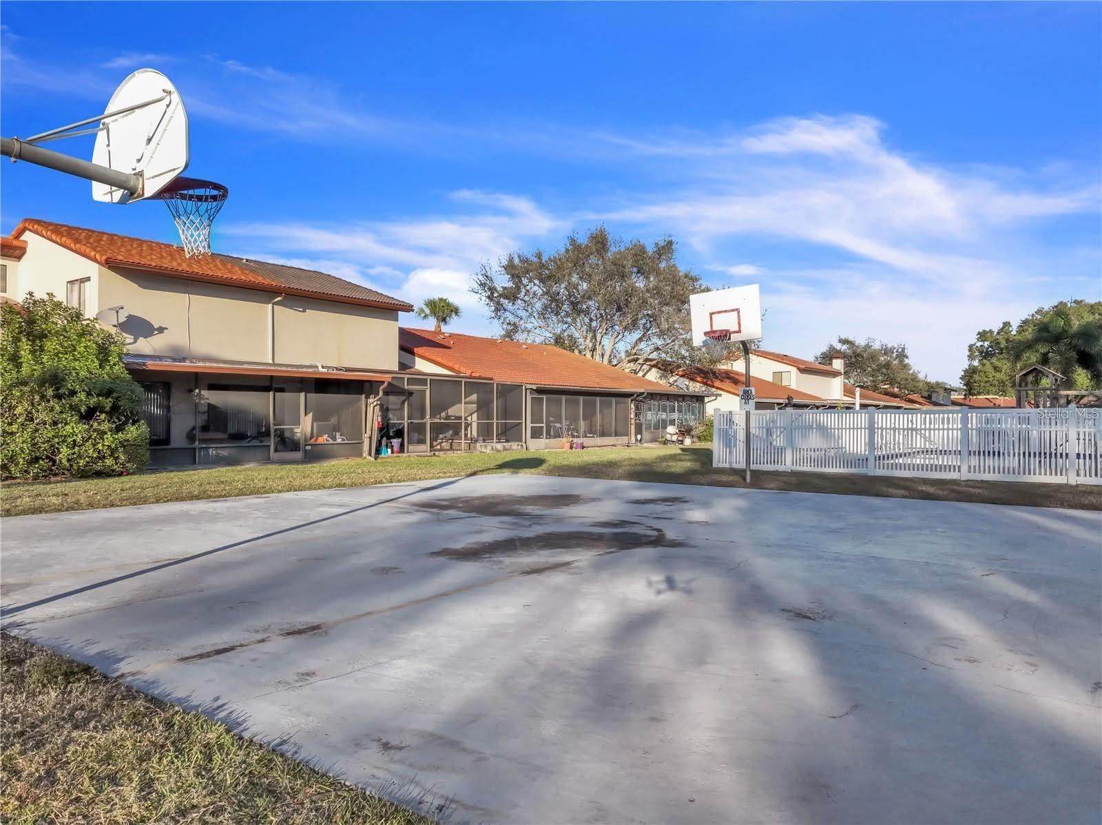 ROSETREE VILLAGE - Residential