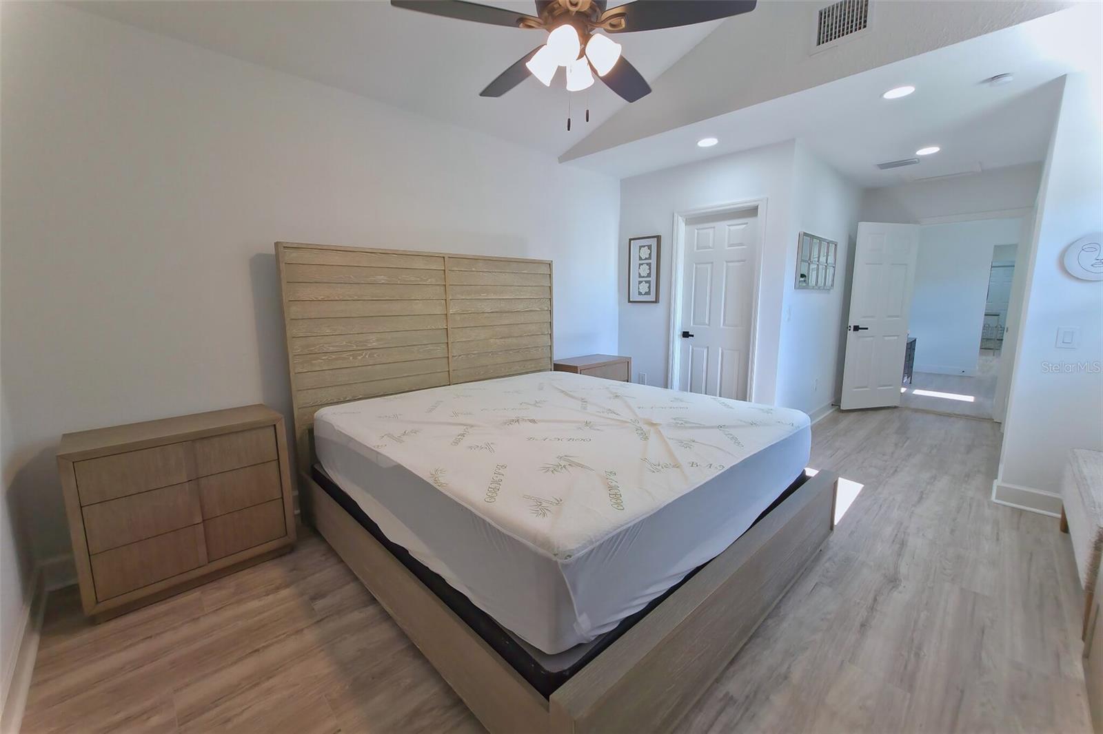 PINE RIDGE - Residential