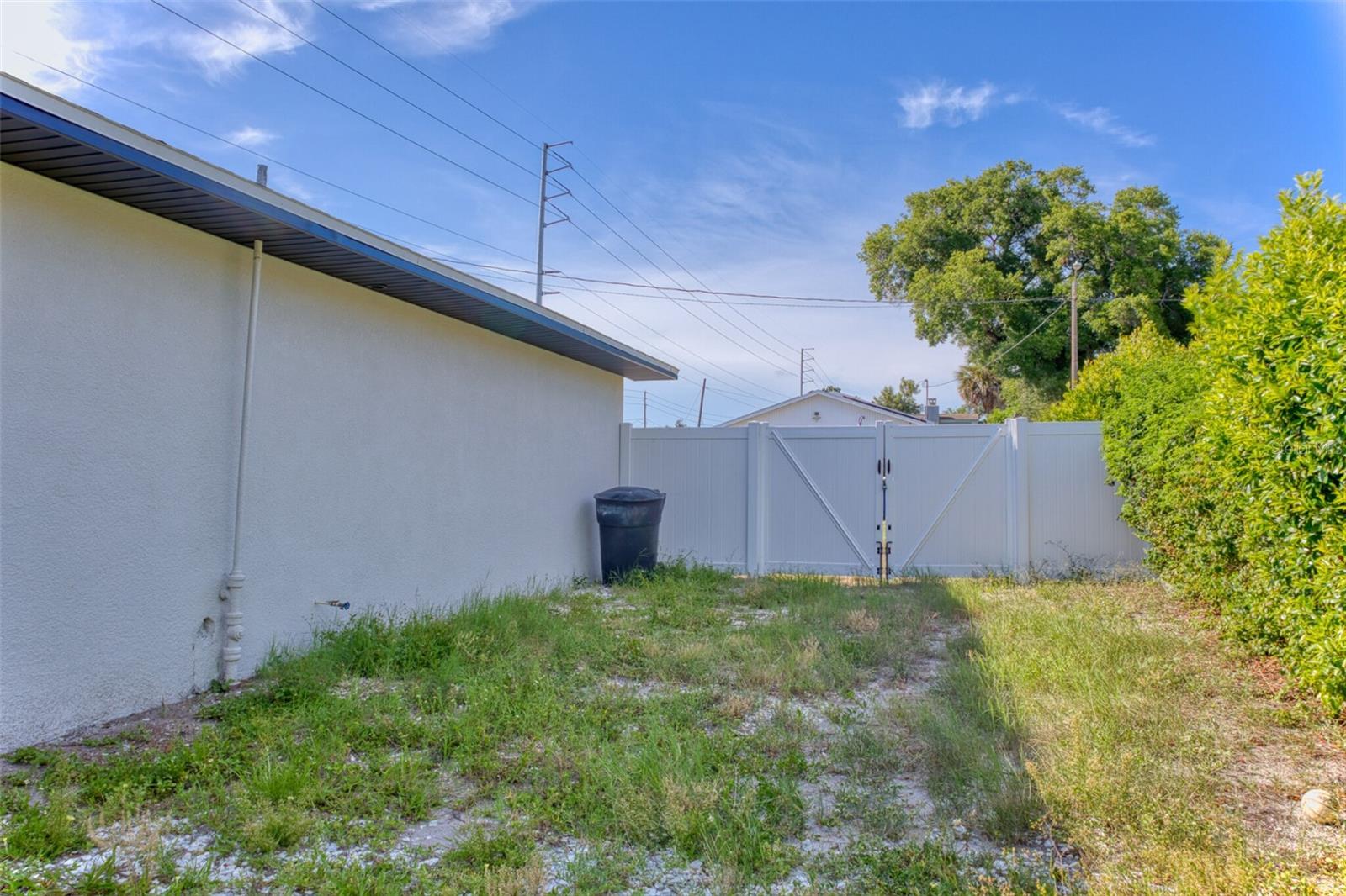 PINE RIDGE - Residential