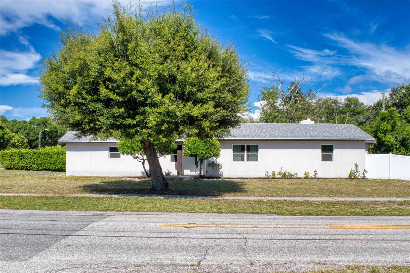PINE RIDGE - Residential