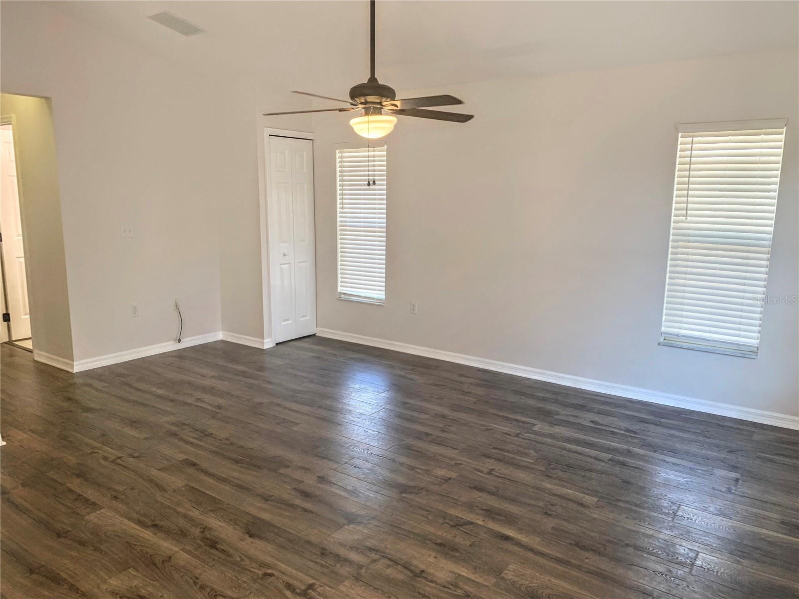 BROADWAY - Residential Lease