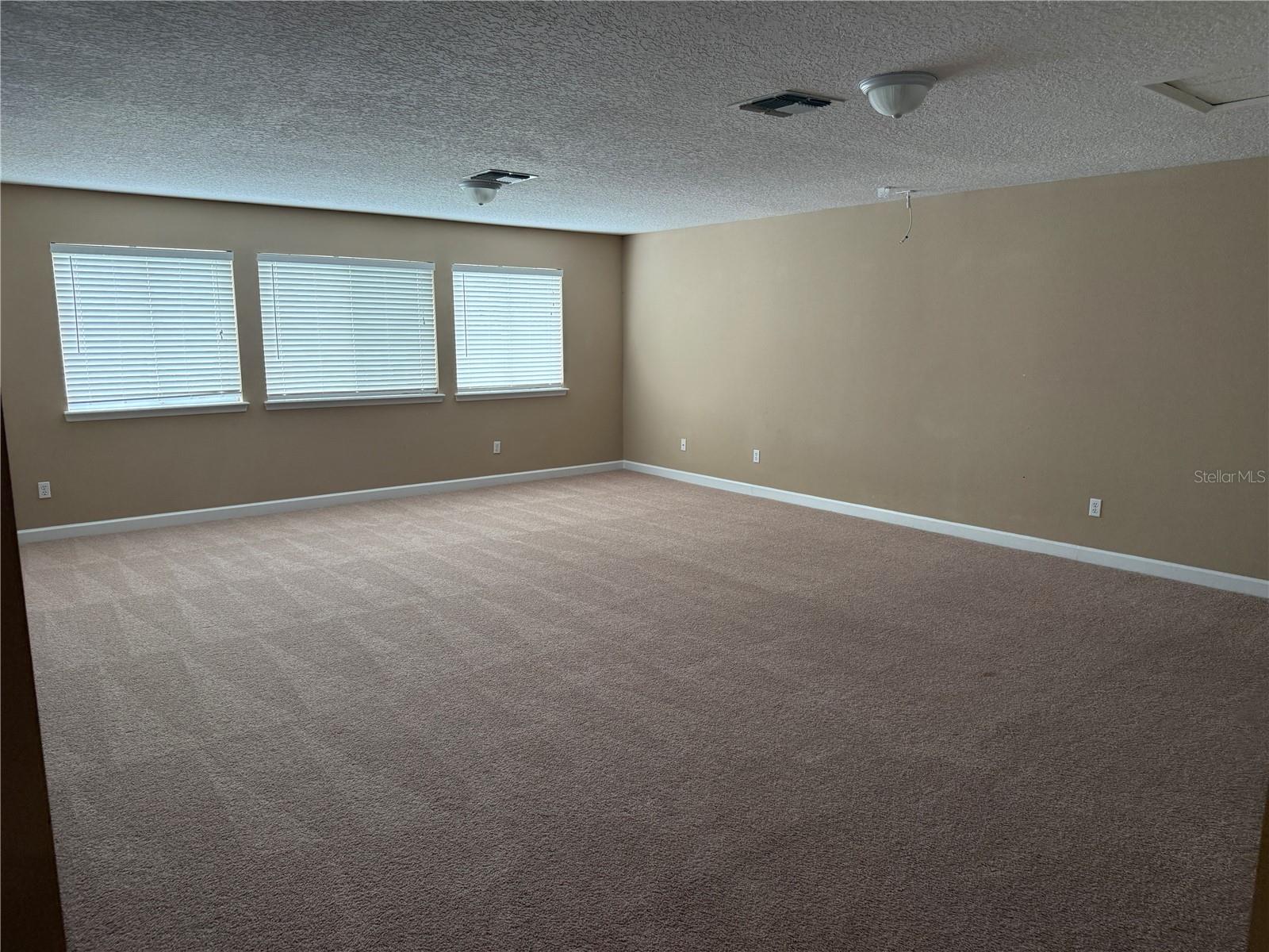 AVALON PARK VILLAGE 02 44/68 - Residential Lease