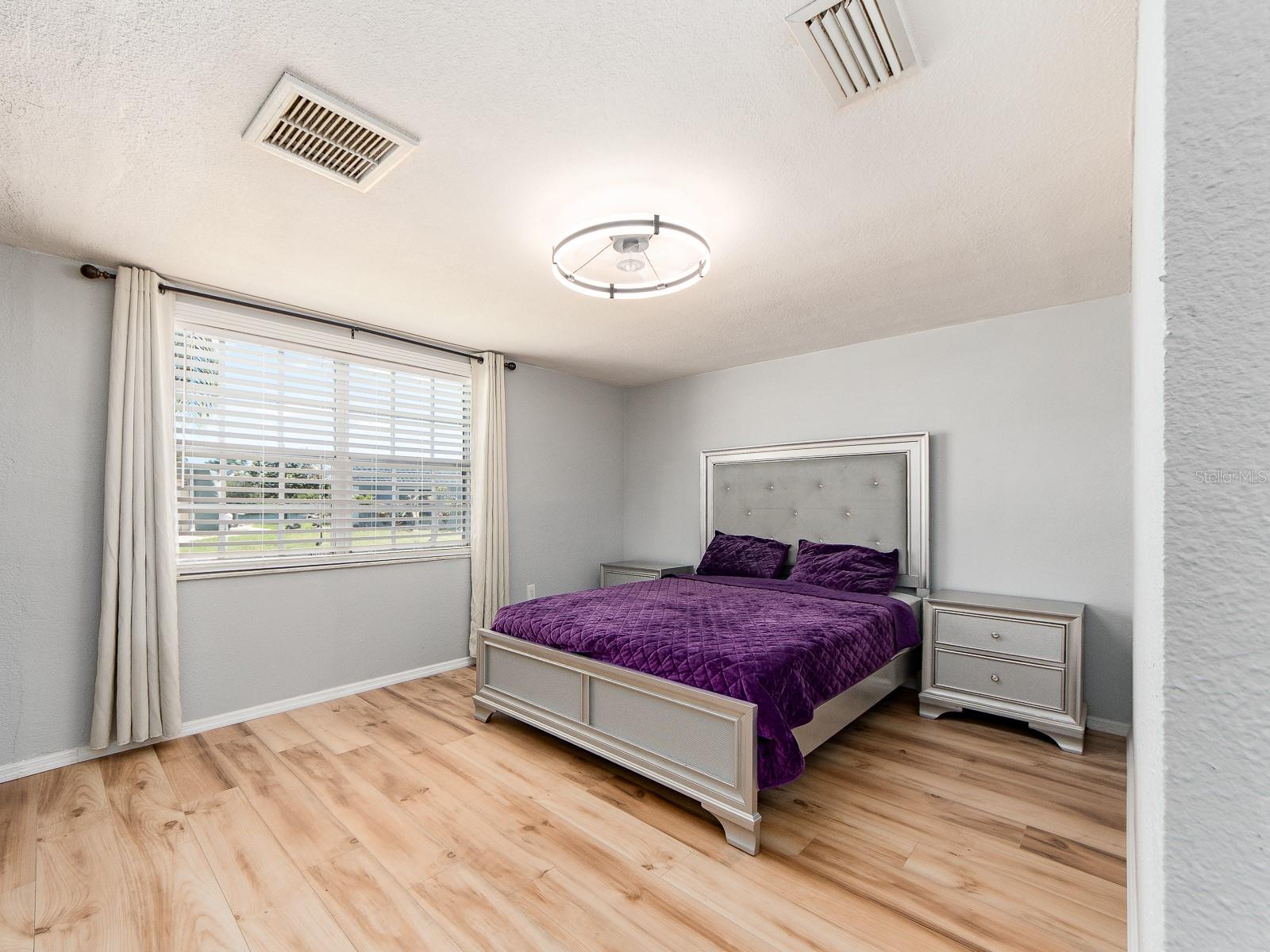 BEACON SQUARE - Residential