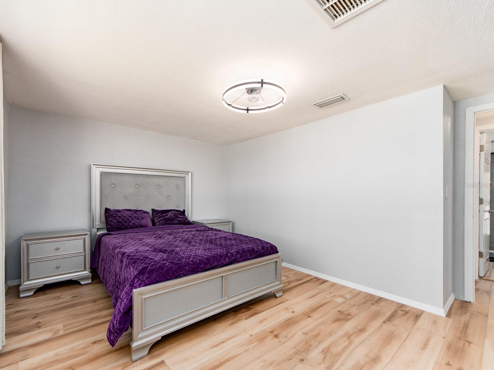 BEACON SQUARE - Residential