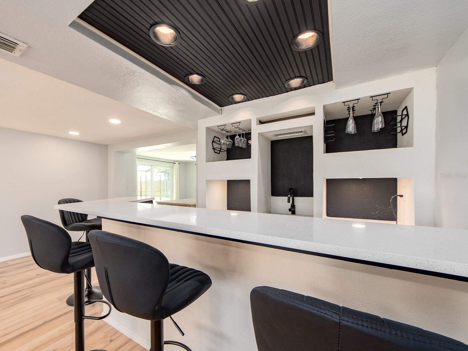 BEACON SQUARE - Residential