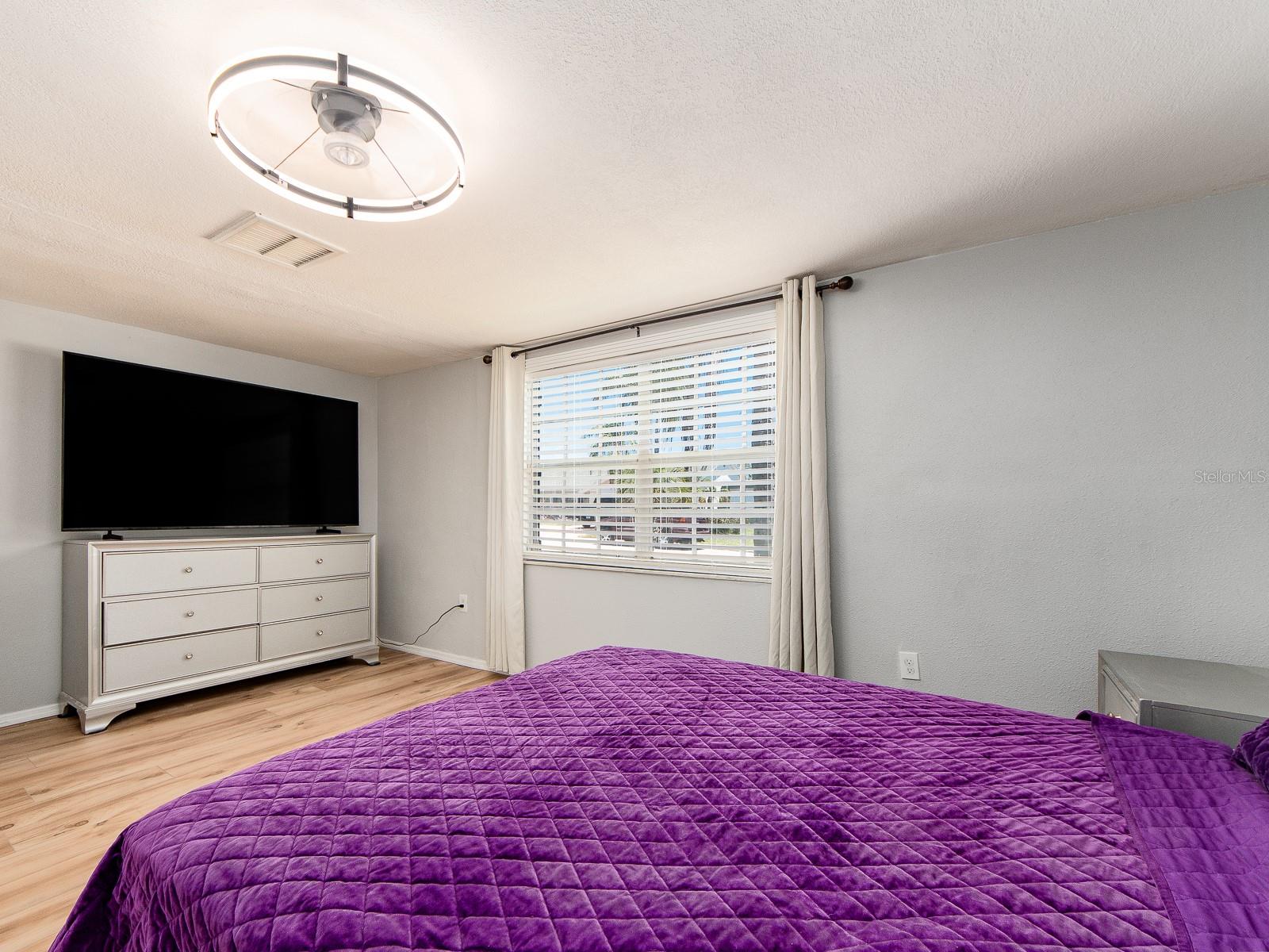 BEACON SQUARE - Residential