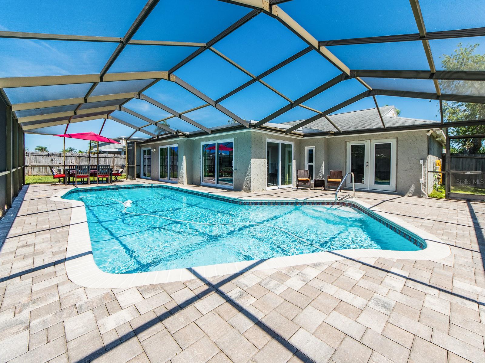 BEACON SQUARE - Residential