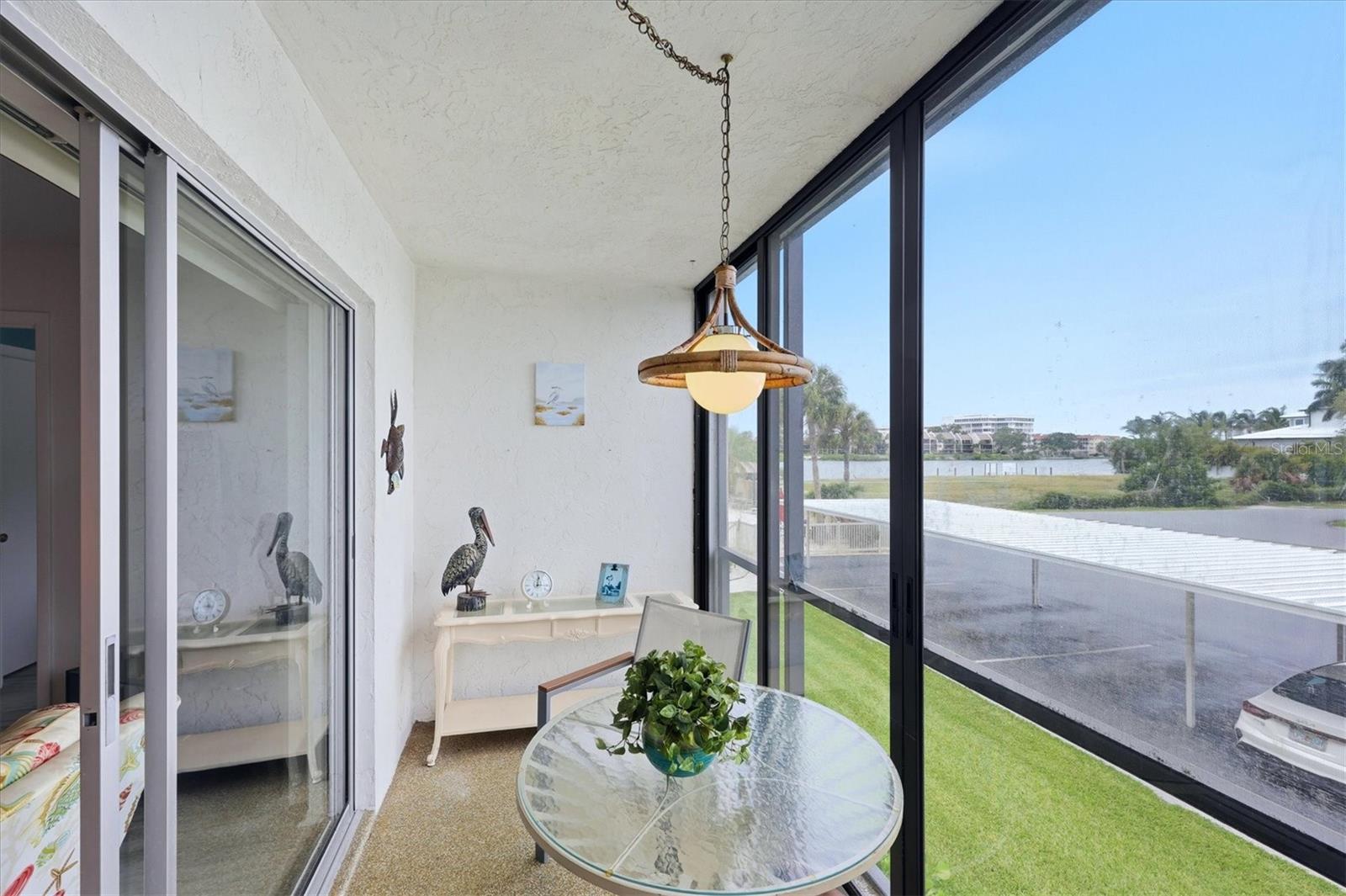 ALMERIA ON THE BAY - Residential