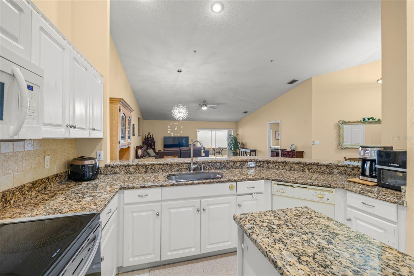 MEADOWOOD VILLAGE 9 OF MEADOWO - Residential