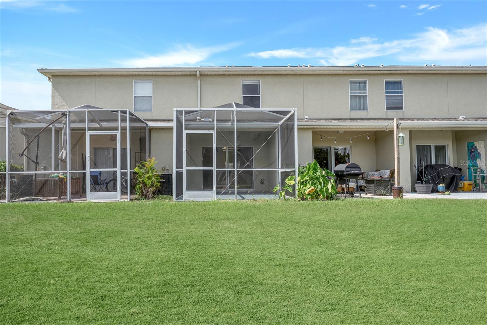FISHHAWK RANCH TWNHMS PH - Residential