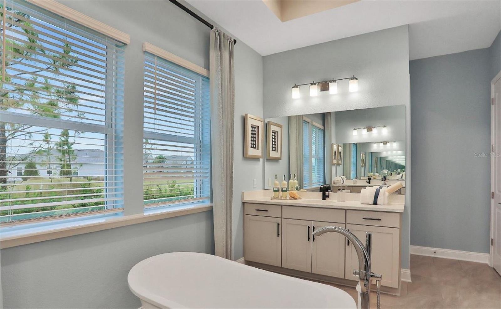 HOLLY LANDING SILVERLEAF - Residential