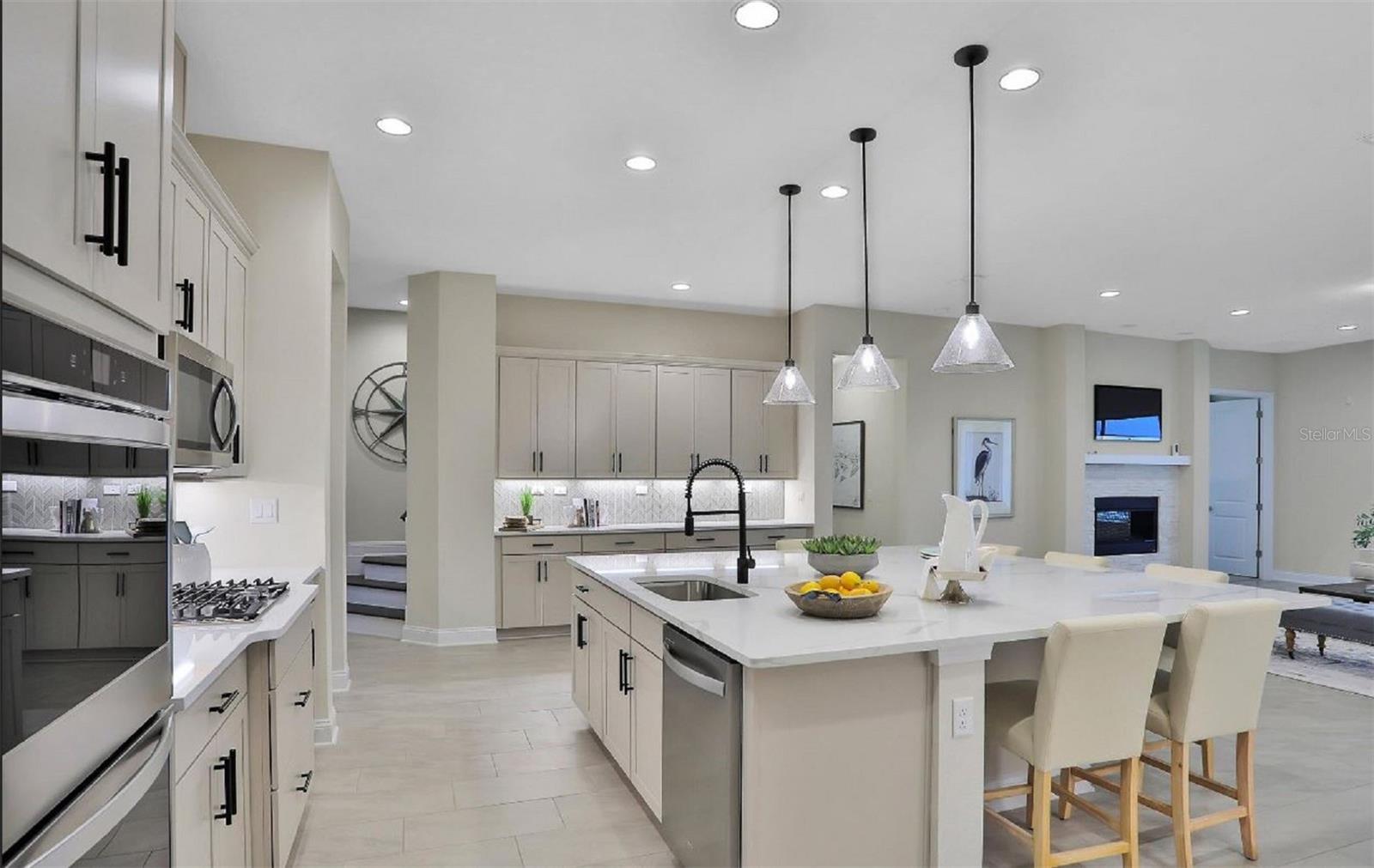 HOLLY LANDING SILVERLEAF - Residential