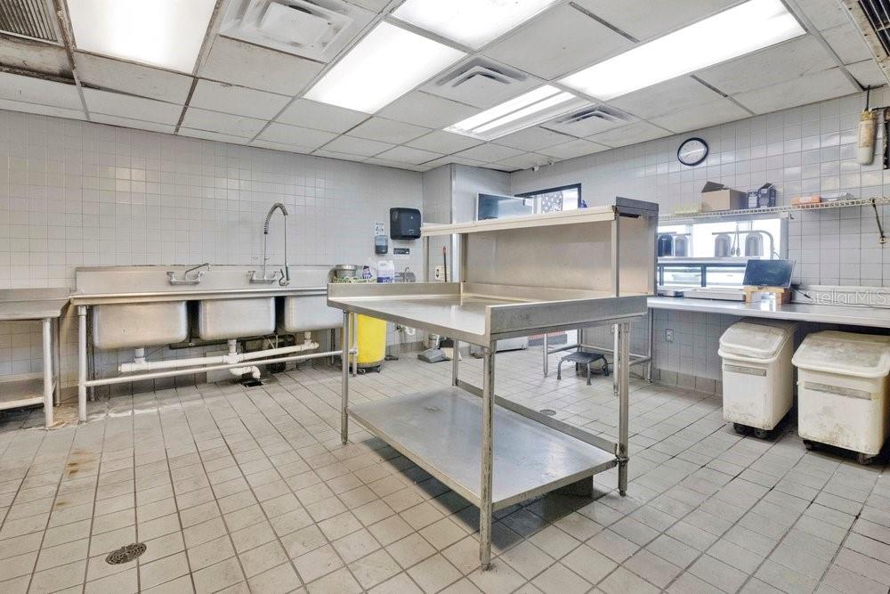 FOXBOWER MANOR - Commercial Sale