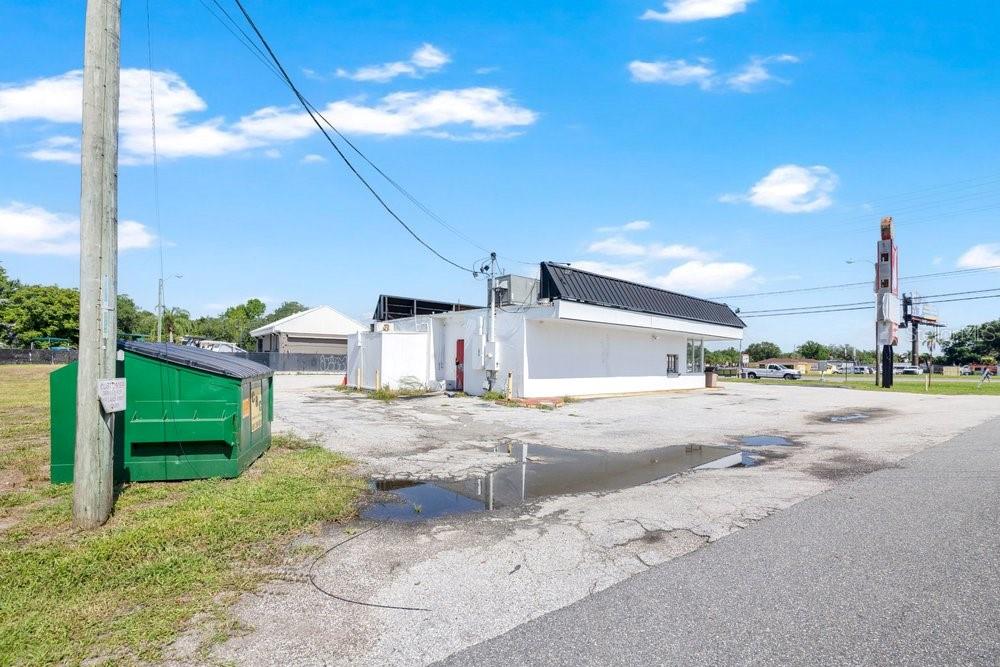 FOXBOWER MANOR - Commercial Sale