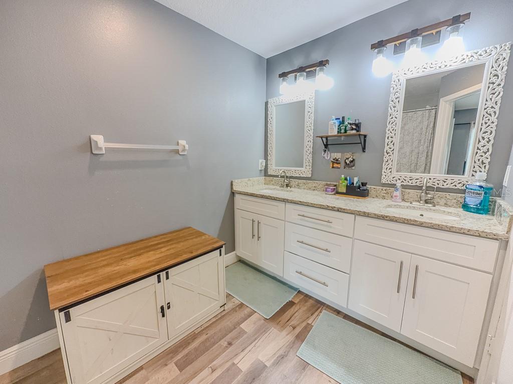 SOLANA BAY - Residential