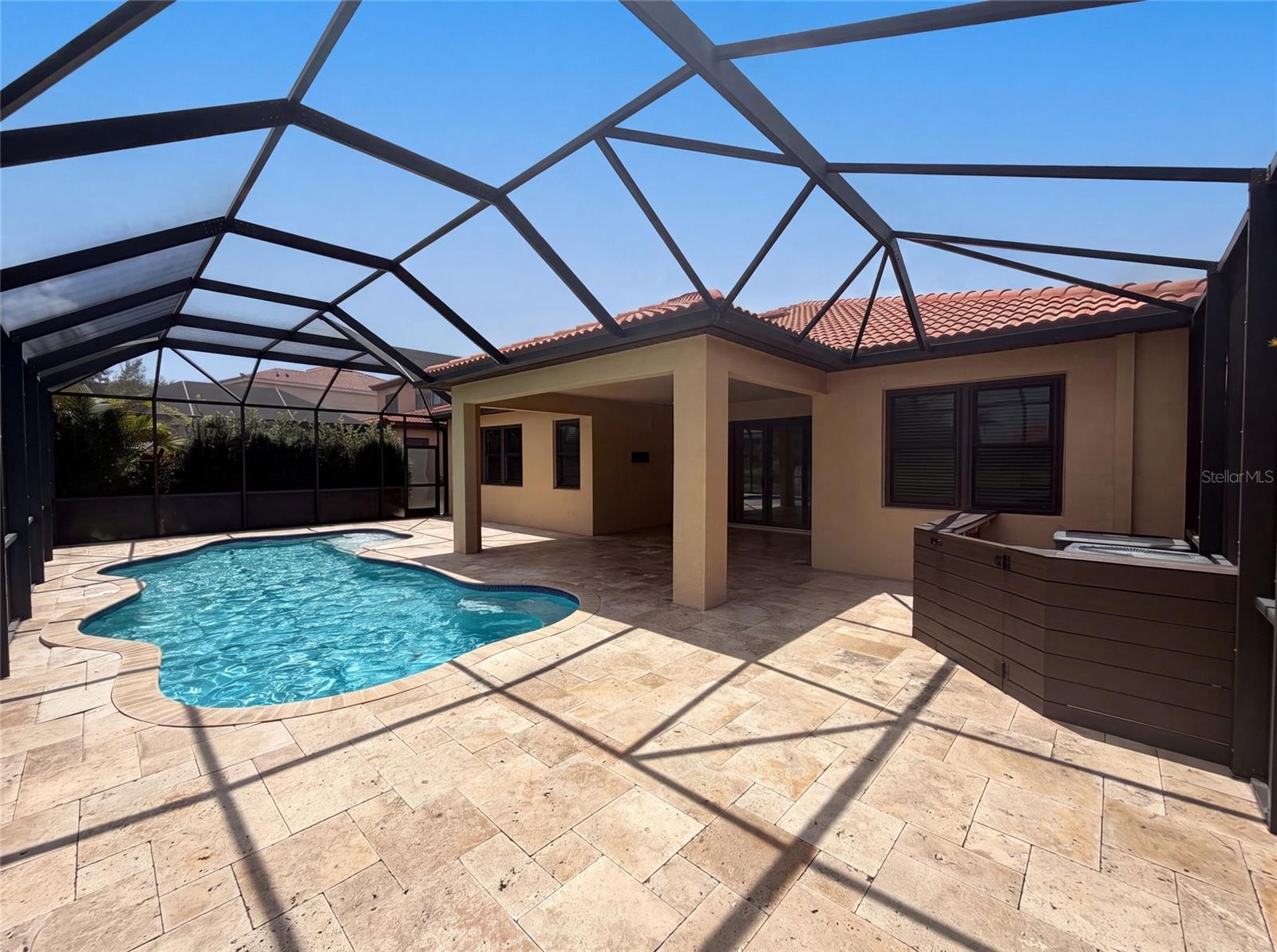 GRAND CYPRESS ON LAKE TARPON - Residential