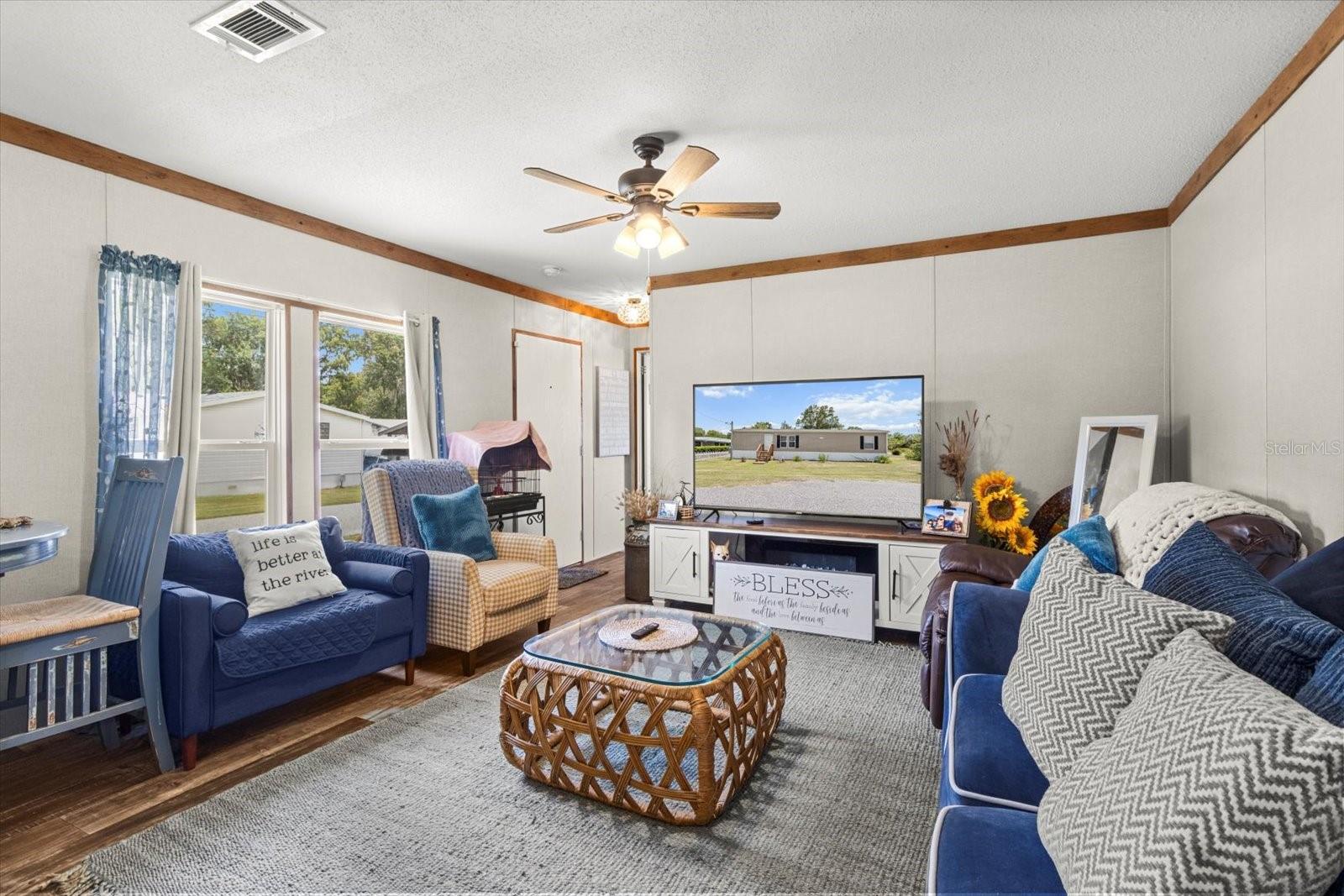 RIVERSIDE GARDENS - Residential
