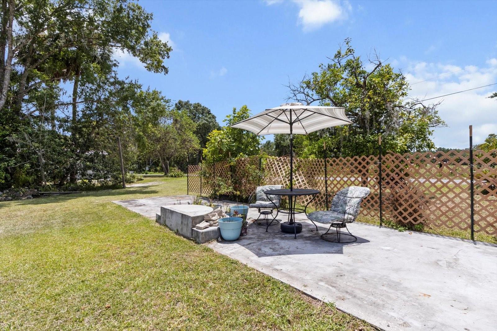 RIVERSIDE GARDENS - Residential