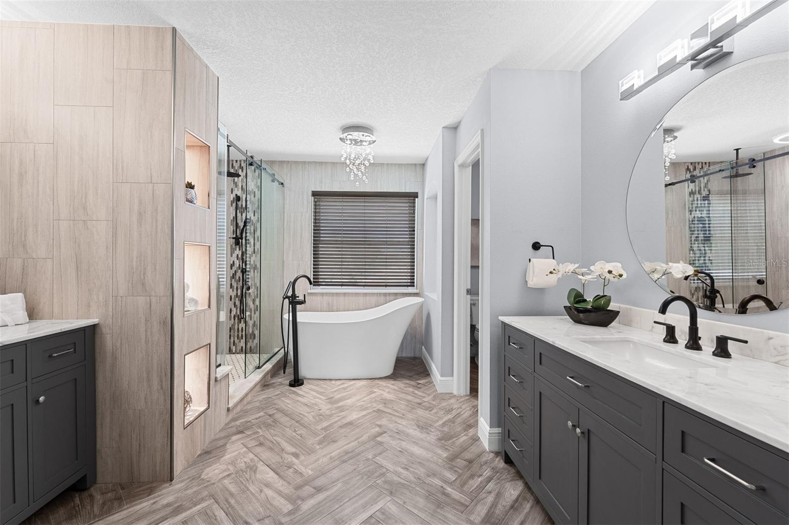 WATERFORD LAKES TR N19 PH 01 - Residential