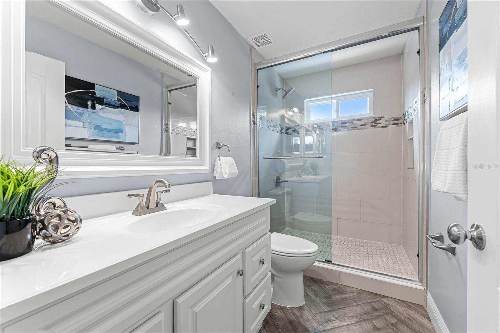 WATERFORD LAKES TR N19 PH 01 - Residential