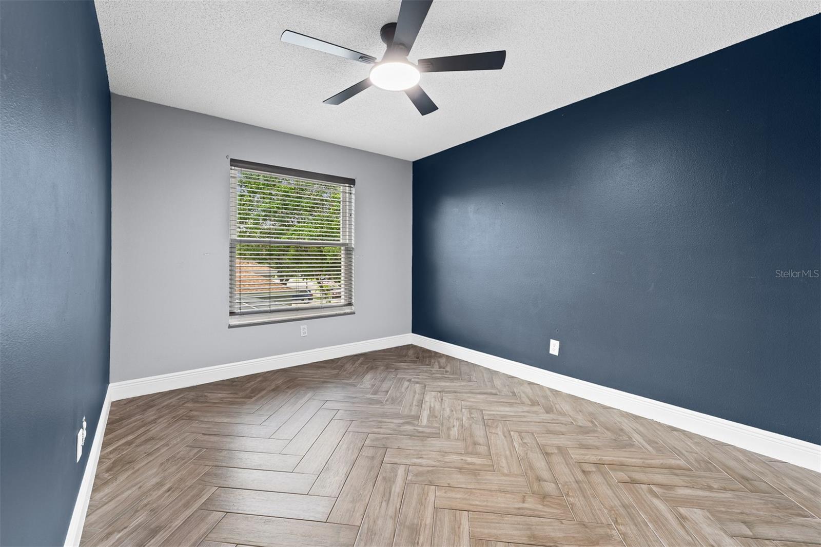 WATERFORD LAKES TR N19 PH 01 - Residential