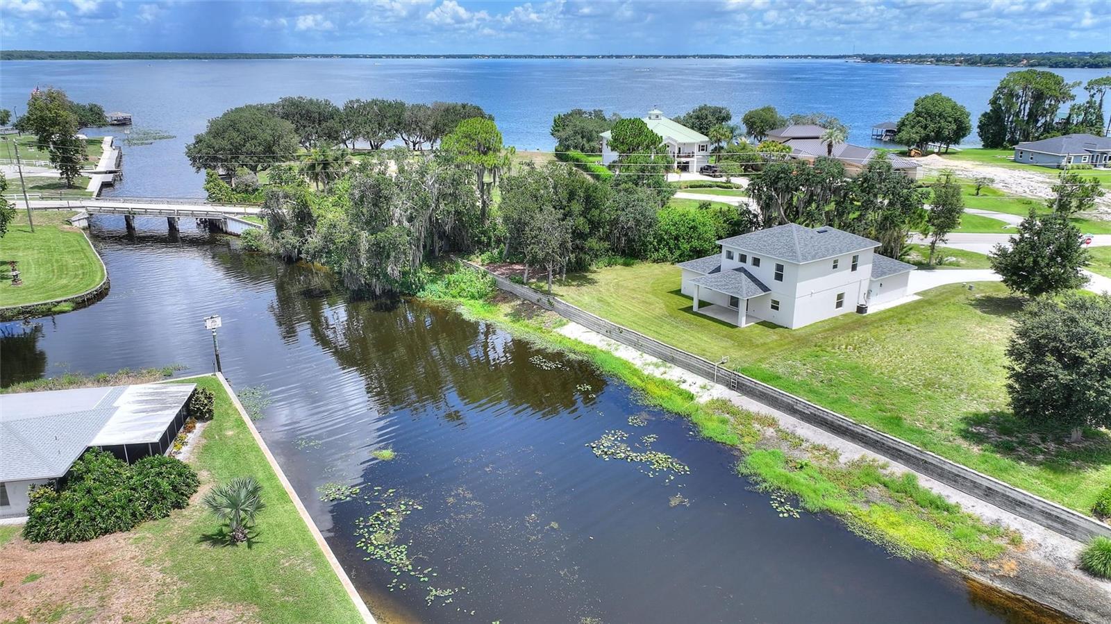 LANDINGS - Residential