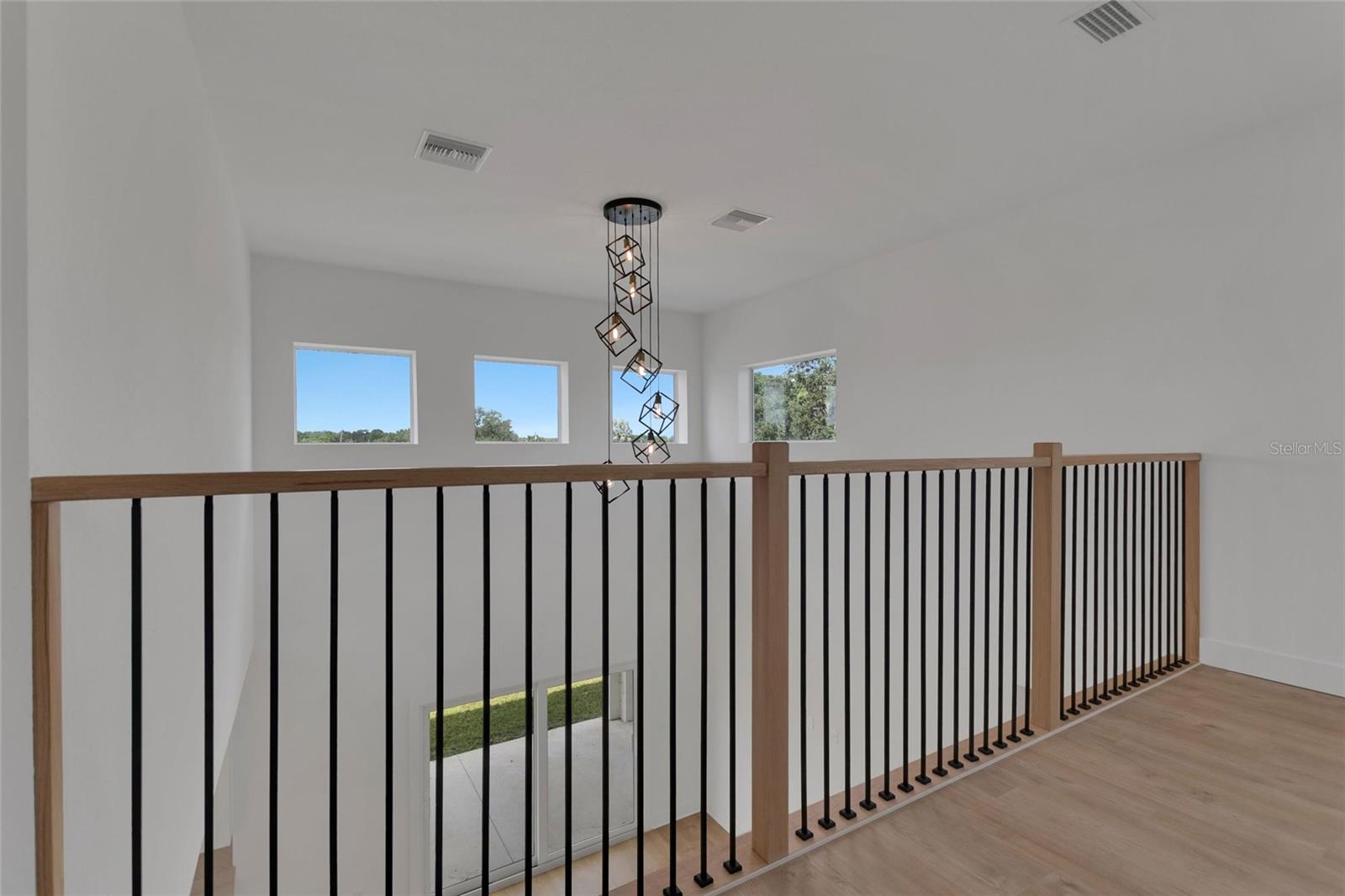 LANDINGS - Residential