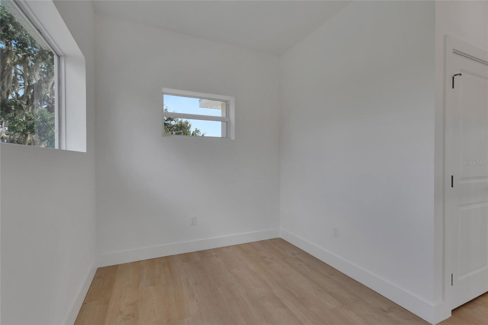 LANDINGS - Residential