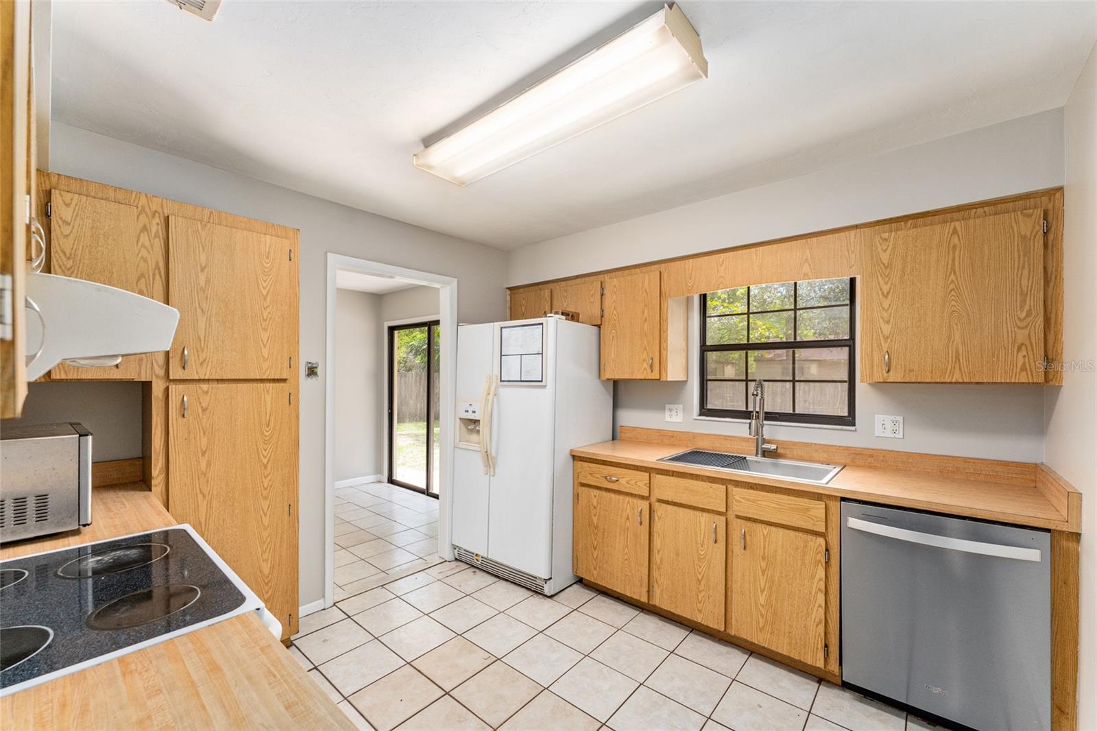 SPRINGTREE VI - Residential