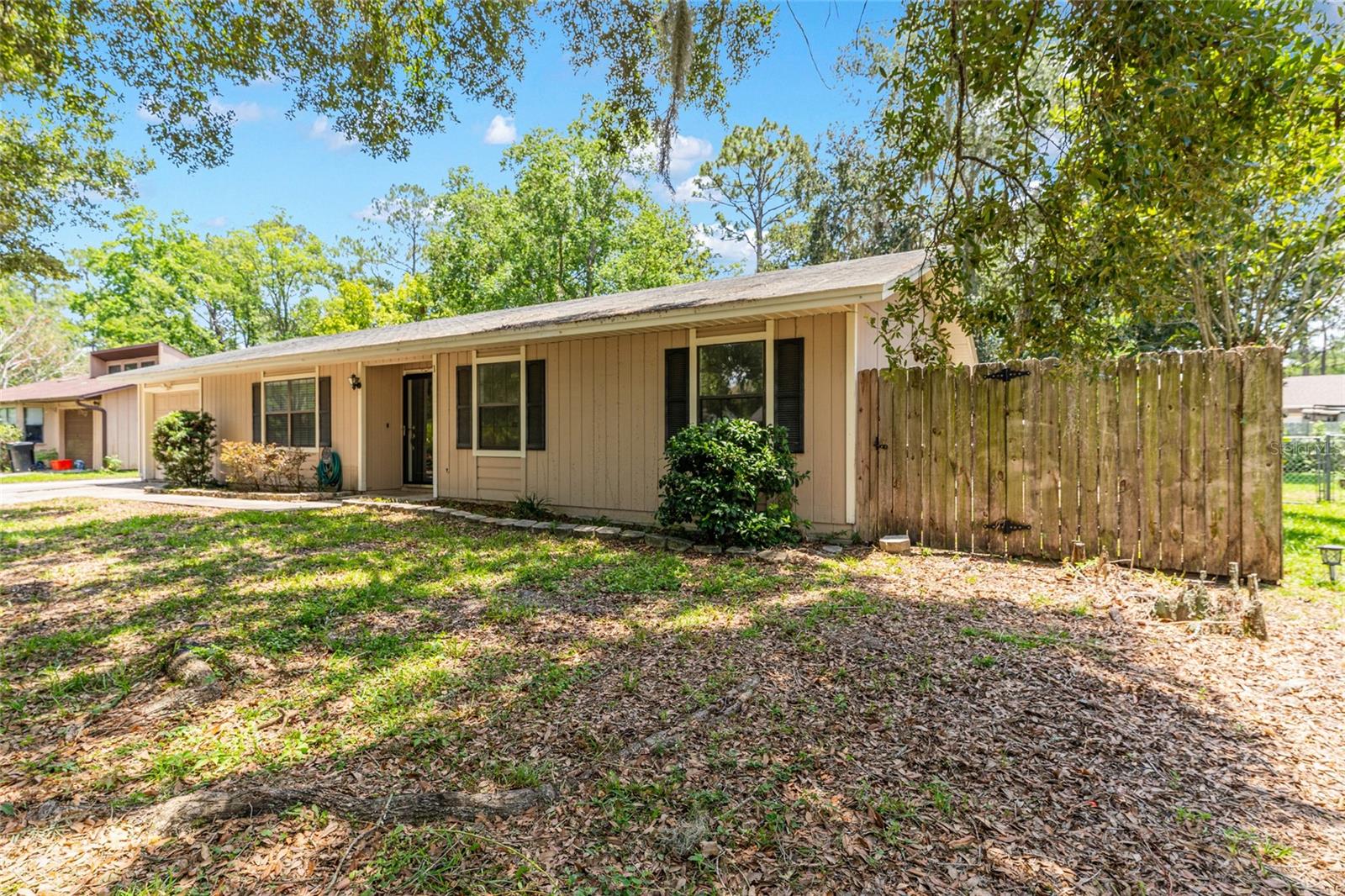 SPRINGTREE VI - Residential