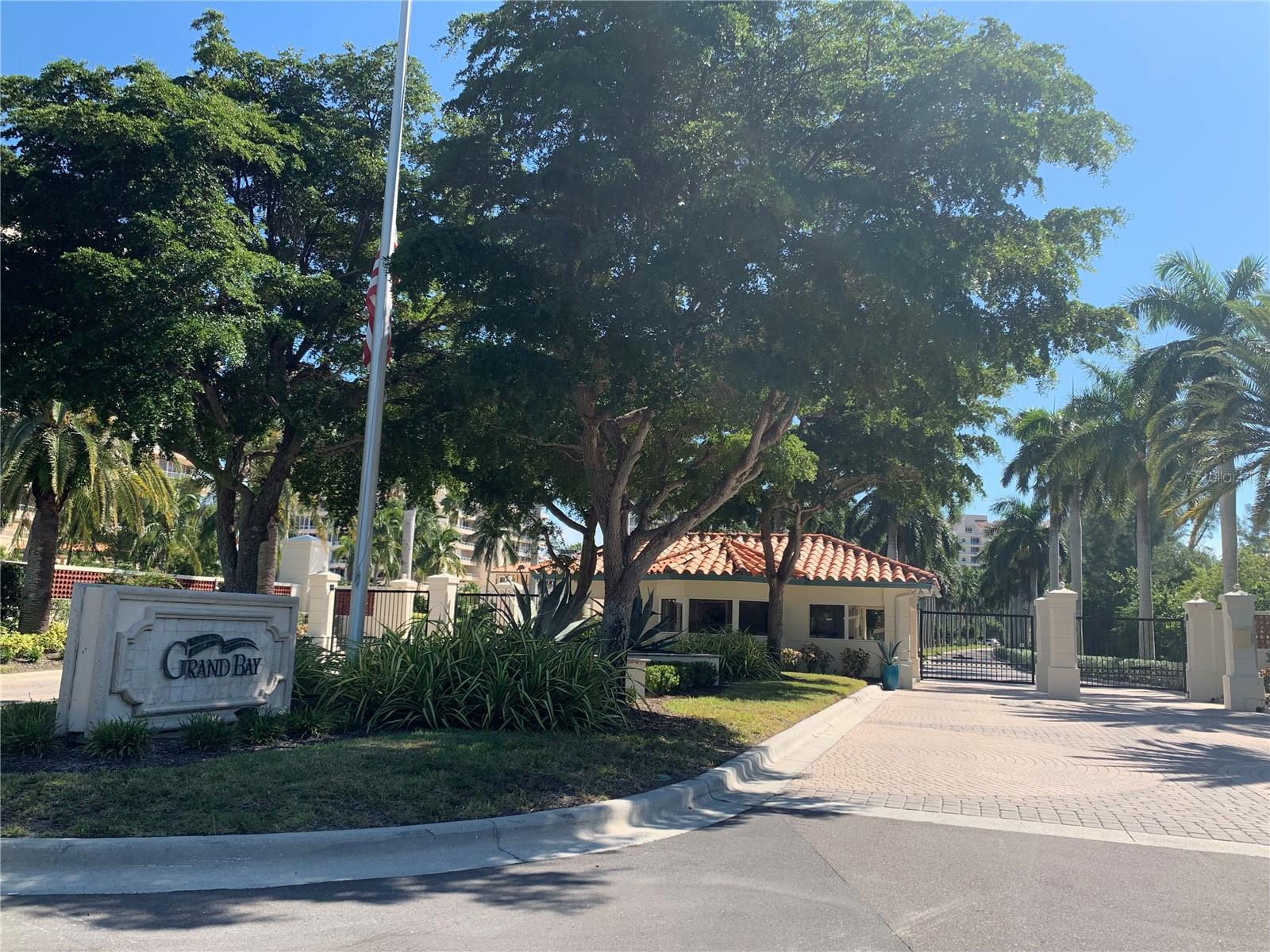 GRAND BAY 1 - Residential