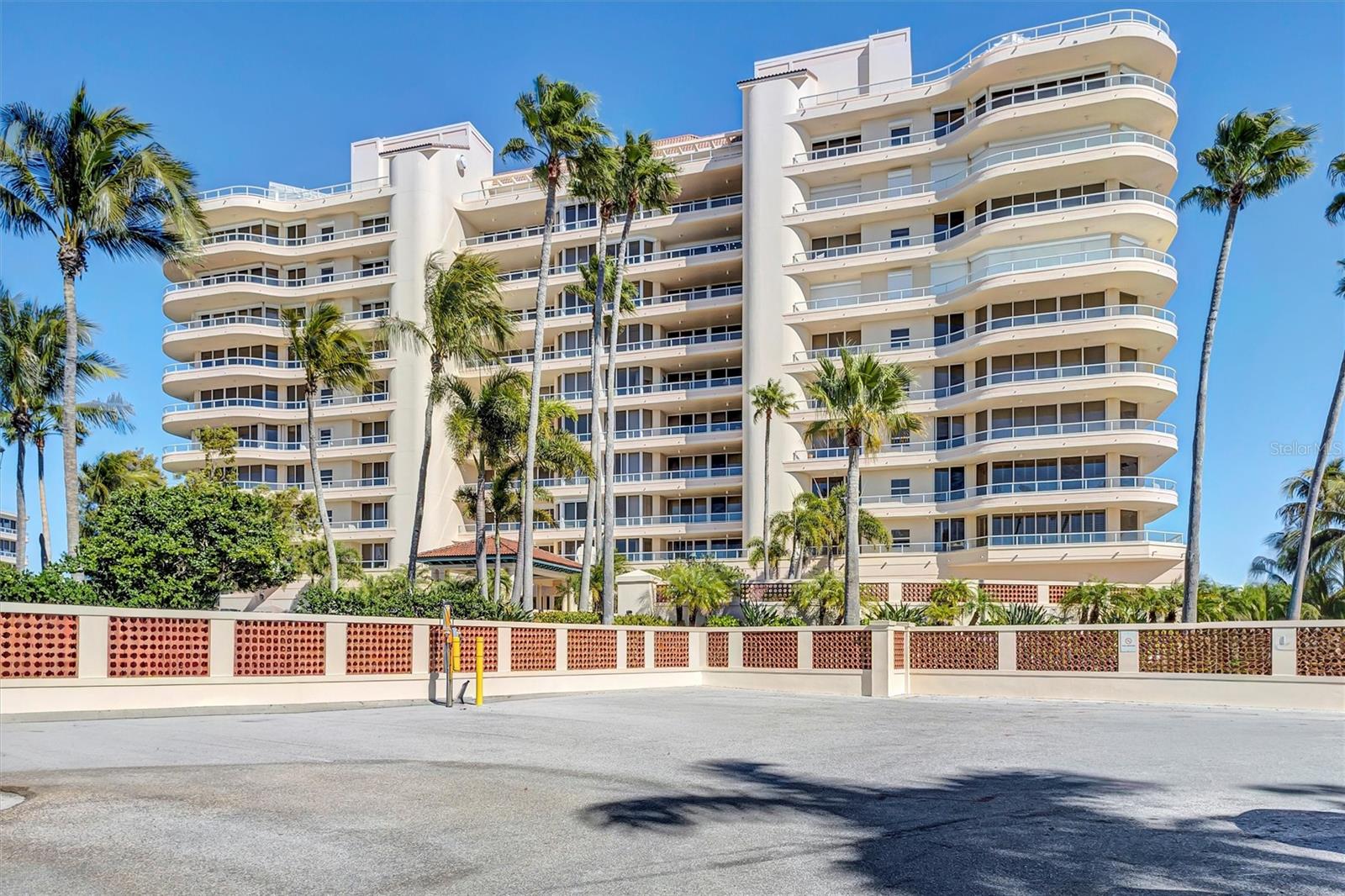 GRAND BAY 1 - Residential