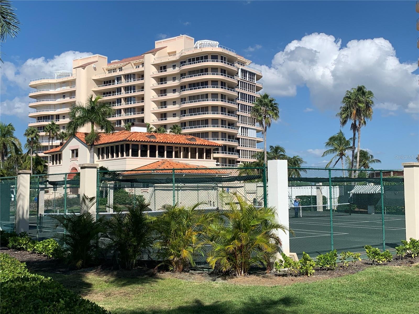 GRAND BAY 1 - Residential