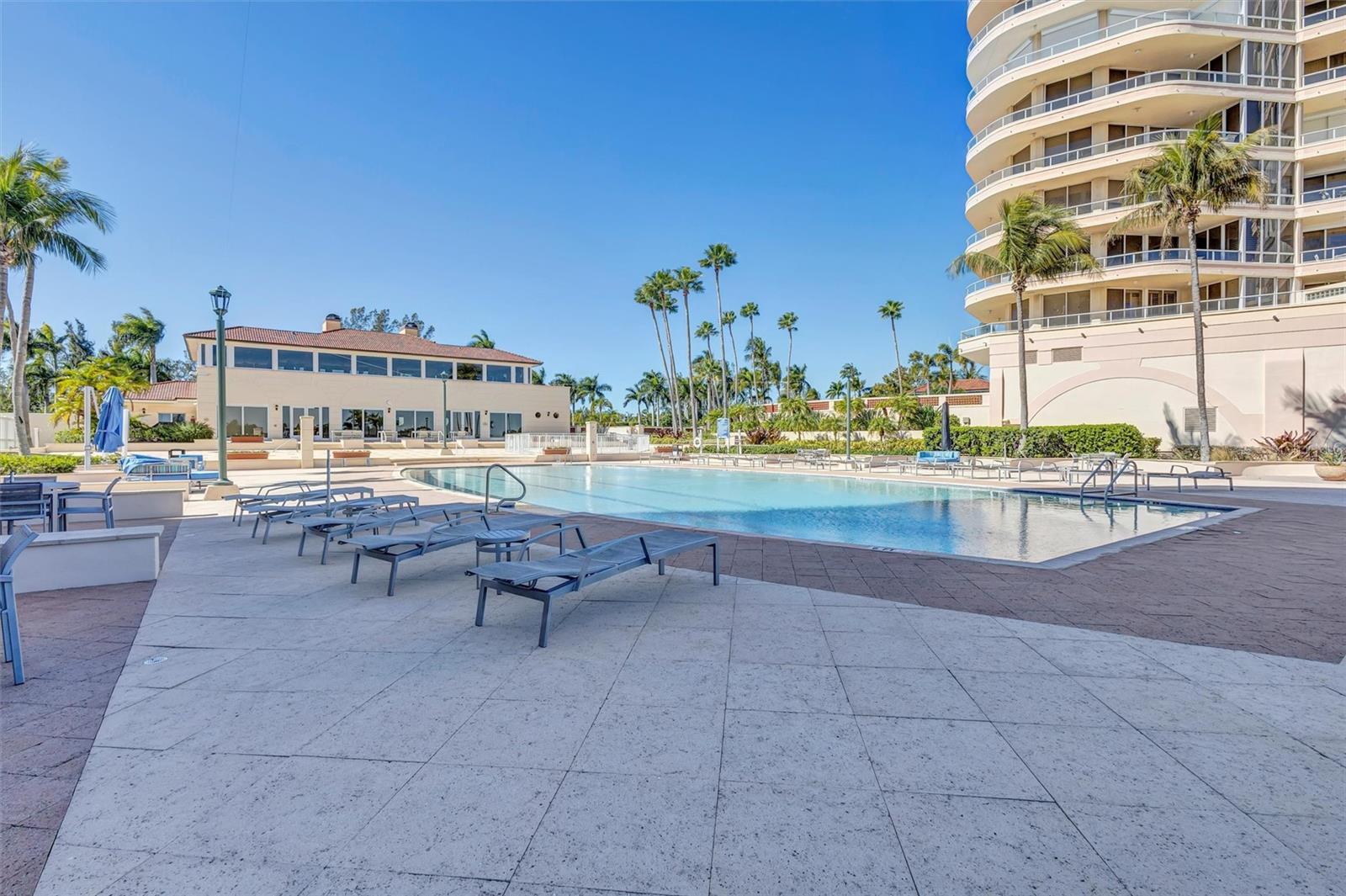 GRAND BAY 1 - Residential