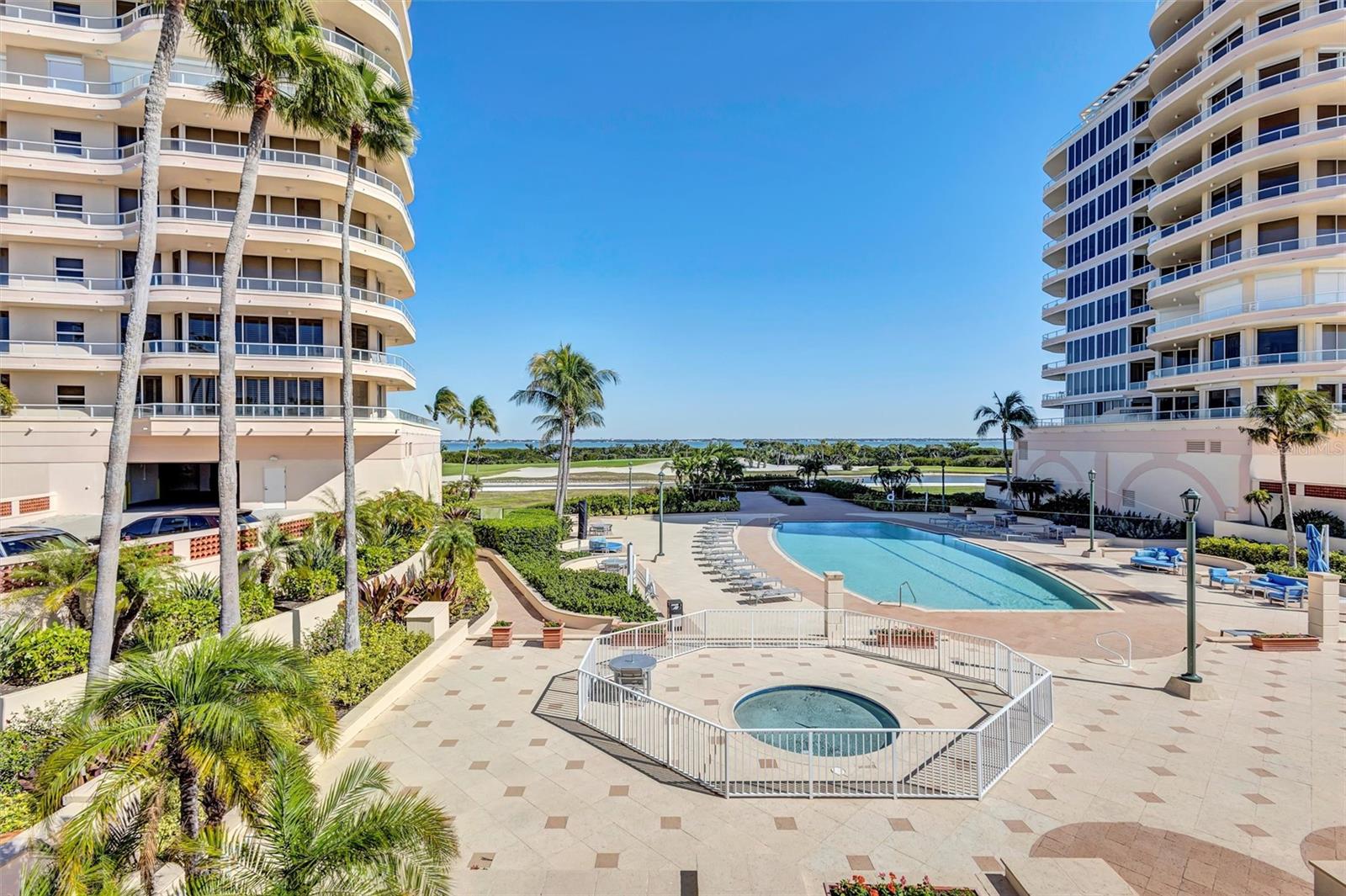 GRAND BAY 1 - Residential