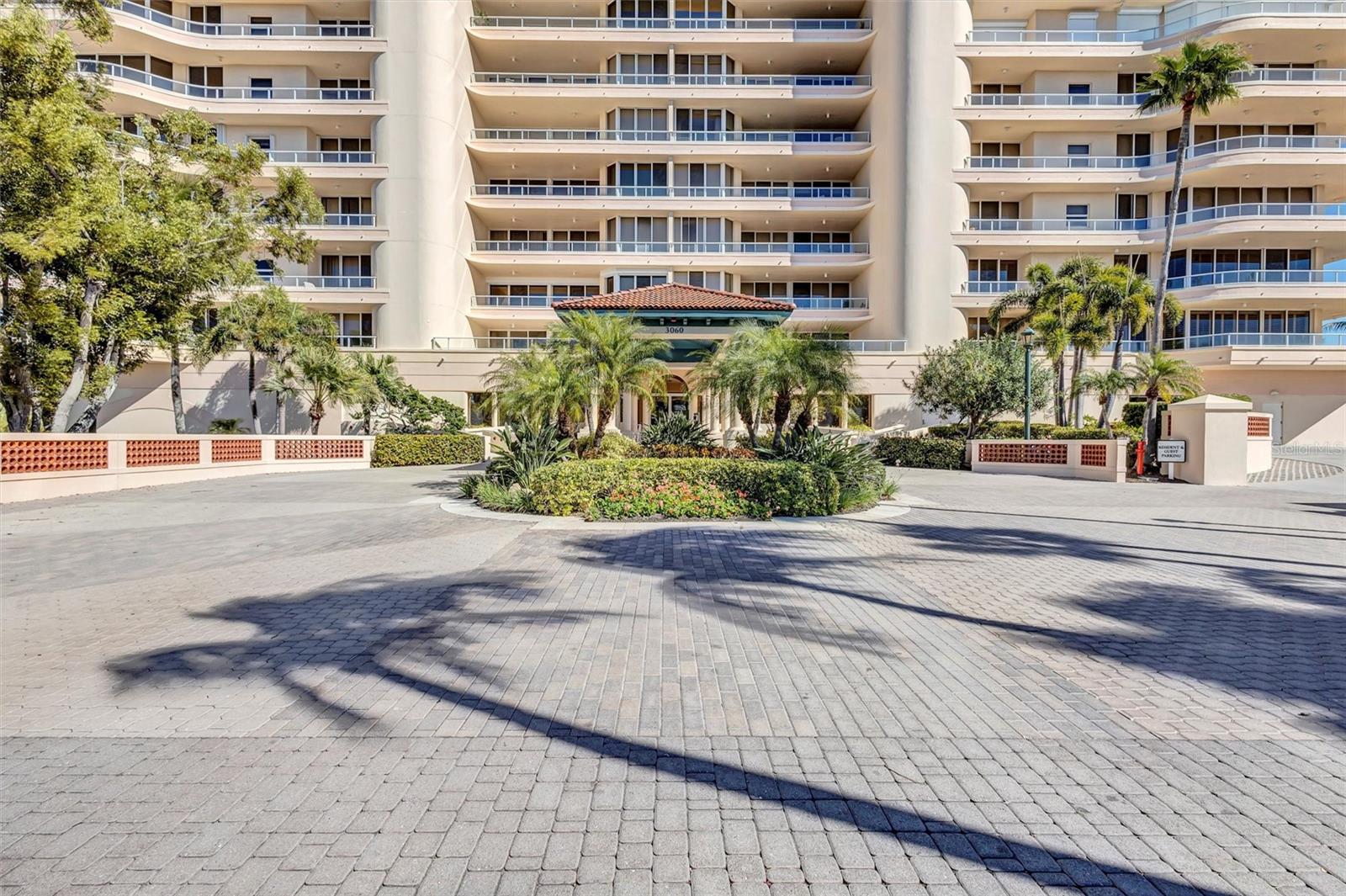 GRAND BAY 1 - Residential