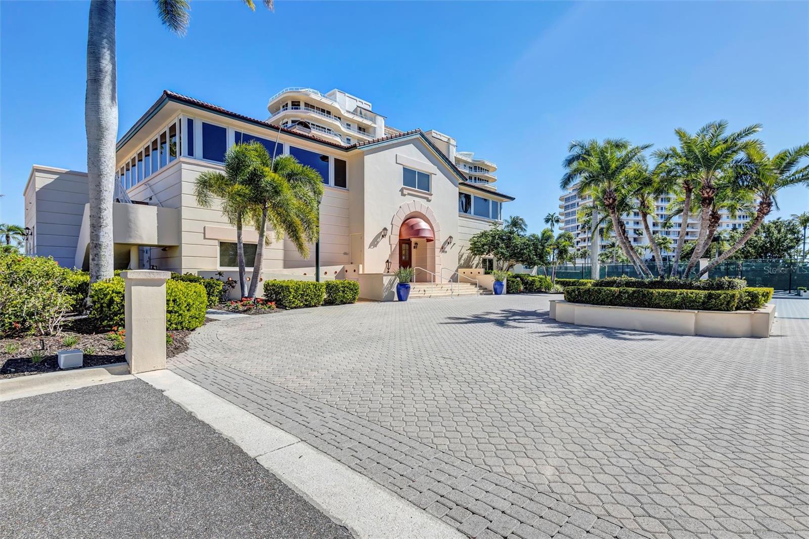 GRAND BAY 1 - Residential