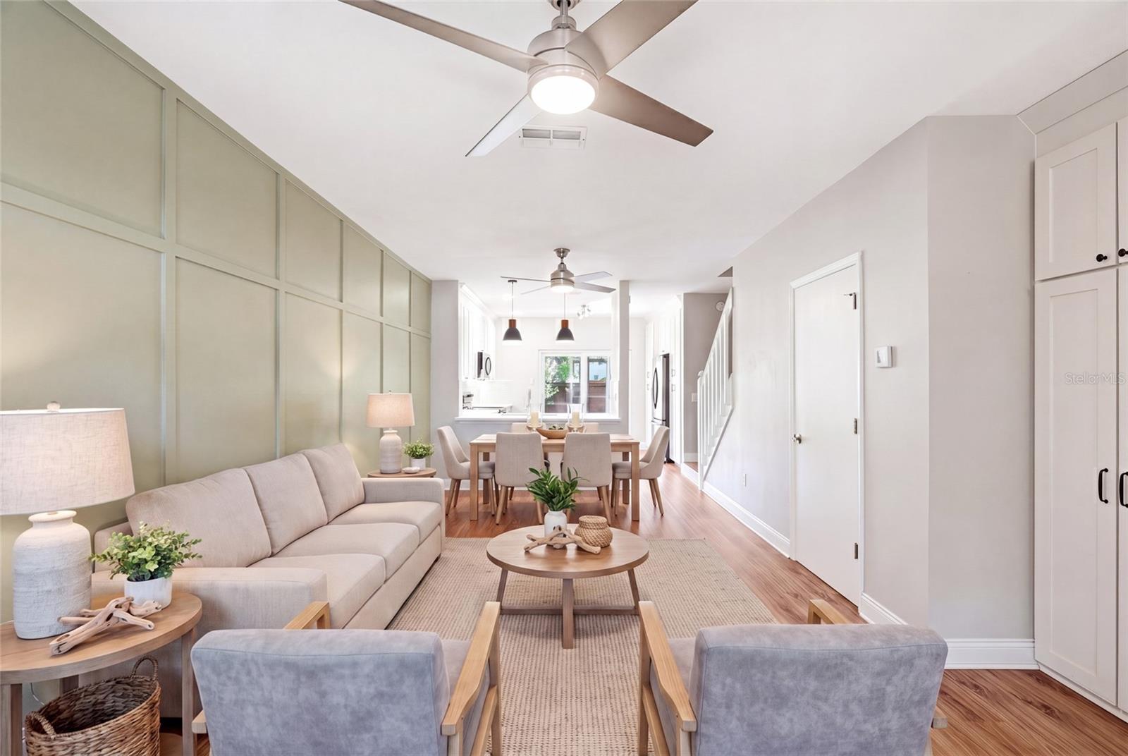 BERKELEY SQUARE - Residential