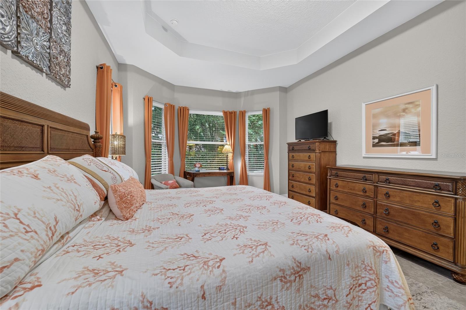 LAKESIDE LANDINGS - THE ENCLAVE - Residential
