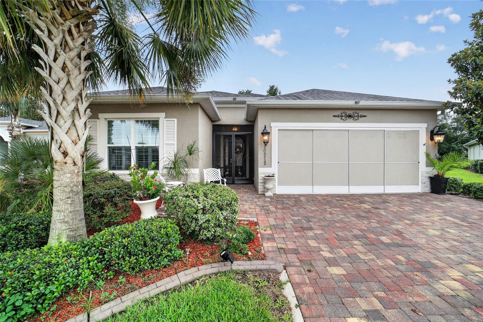 LAKESIDE LANDINGS - THE ENCLAVE - Residential