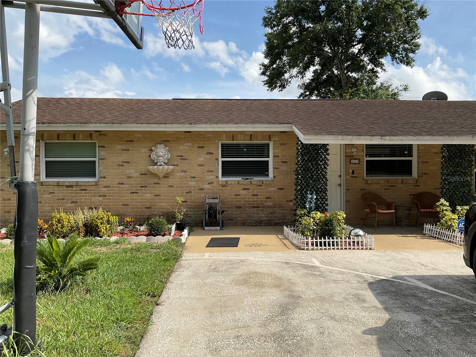 Welcome to this cozy 3-bedroom, 1-bathroom home, offering comfort, convenience, and plenty of outdoor space. The large backyard is perfect for entertaining, gardening, pets, or creating your own private outdoor retreat.

The home also features a spacious front driveway with parking for up to six vehicles, providing plenty of room for family and guests.

Conveniently located just minutes from shopping malls, restaurants, hospitals, schools, parks, and major highways, this home offers easy access to everything you need while enjoying a peaceful neighborhood.Whether you're a first-time homebuyer, downsizing, or looking for a great investment opportunity, this home is a must-see!

For more information or to schedule a private showing.