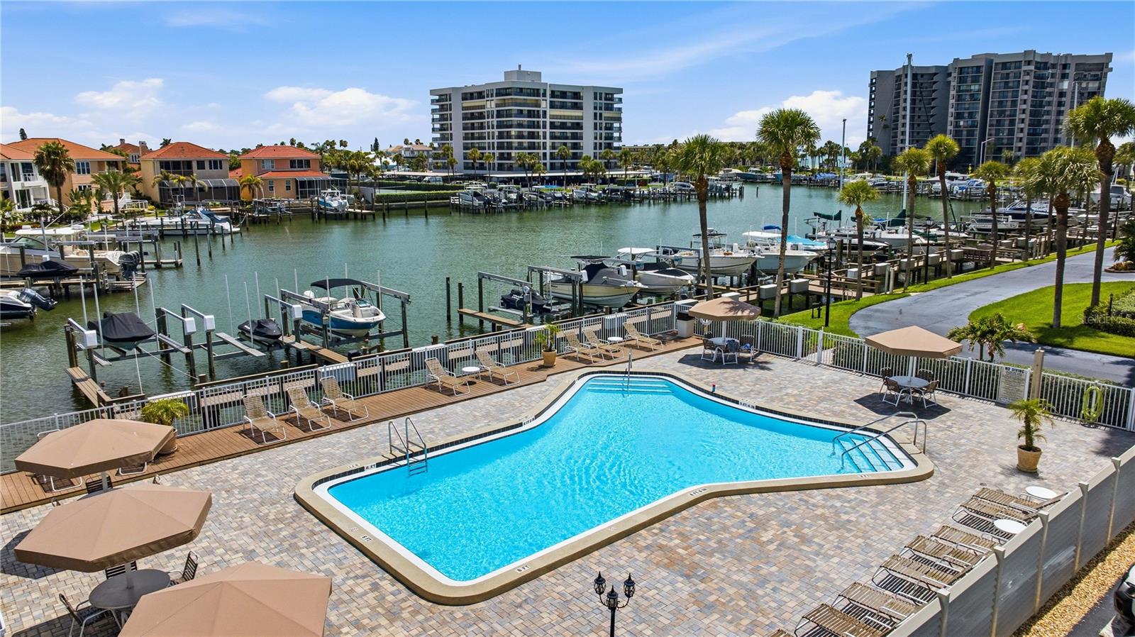 ISLE OF SAND KEY 1 CONDO - Residential