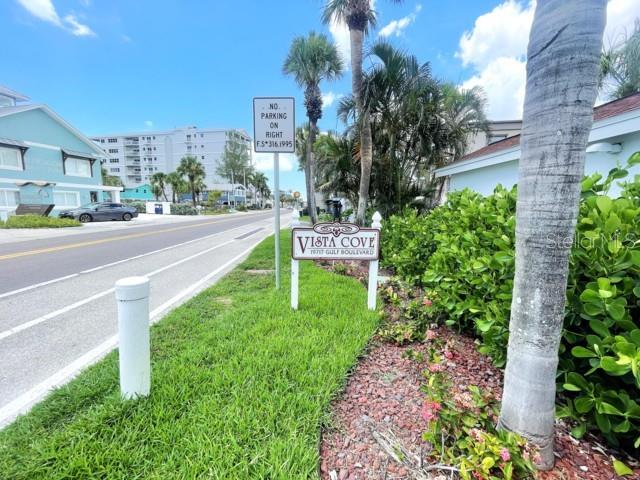 VISTA COVE TWNHMS - Residential