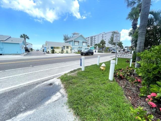 VISTA COVE TWNHMS - Residential