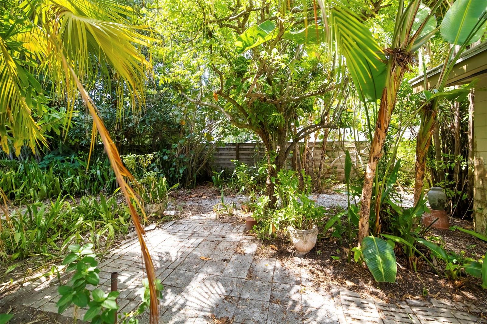 SOUTH SIDE PARK - Residential
