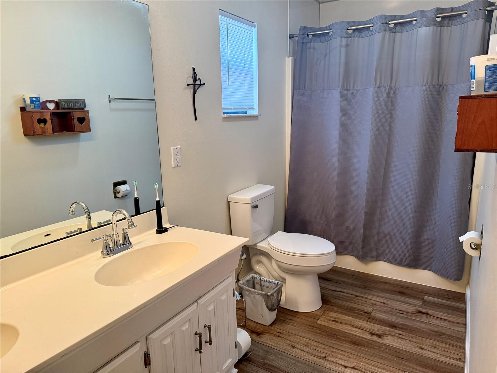 BRENTWOOD HEIGHTS - Residential