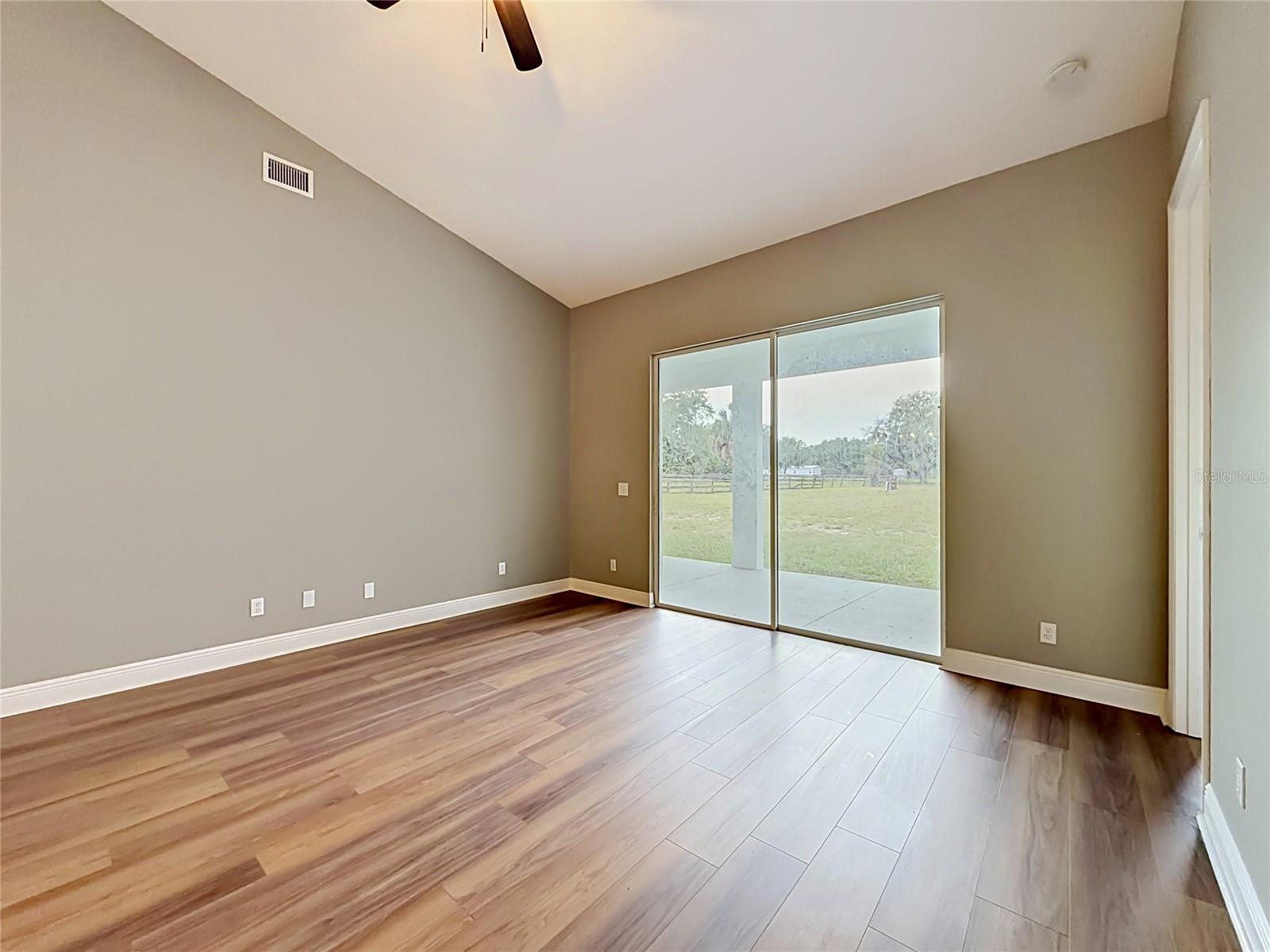 SUNSET GROVES UNIT 03 - Residential